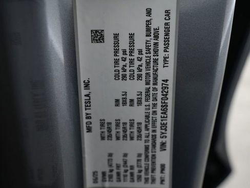 Used 2025 Tesla Model 3 Long Range RWD image 29