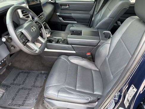 Used 2022 Toyota Tundra Platinum w/ Advanced Package AWD/4WD image 4