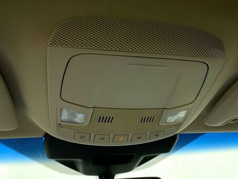 Used 2020 Lincoln Nautilus Premier w/ Equipment Group 101A image 10