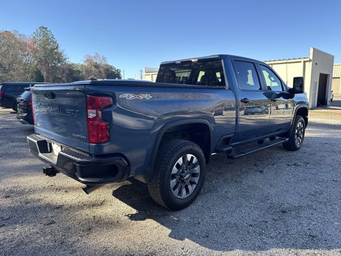 Used 2024 Chevrolet Silverado 2500 Custom w/ Custom Convenience Package AWD/4WD image 5