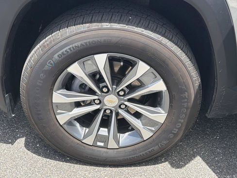 Used 2026 Chevrolet Equinox LT FWD image 33