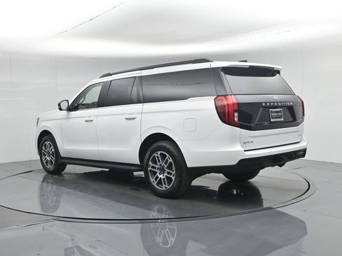 Used 2025 Ford Expedition Max Active AWD/4WD image 7