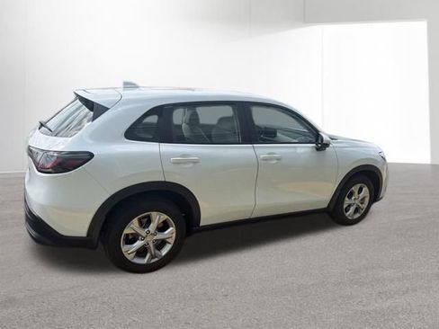 Used 2024 Honda HR-V LX image 11