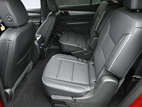 New 2026 Buick Enclave Preferred w/ Power Package image 15