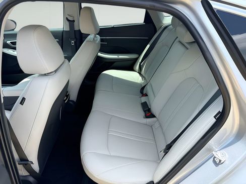 Used 2024 Hyundai Sonata Limited FWD image 10