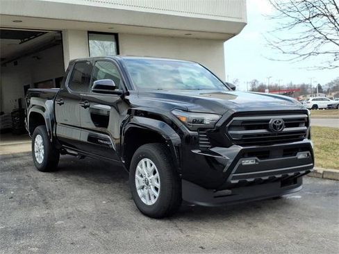 Certified 2026 Toyota Tacoma SR5 image 20