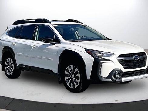 Used 2024 Subaru Outback Limited AWD/4WD image 2
