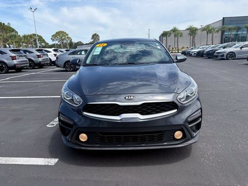 Certified 2021 Kia Forte Sedan FWD image 3