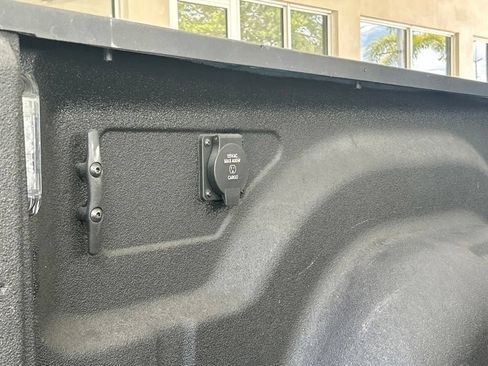 Used 2024 RAM 2500 Limited AWD/4WD image 42
