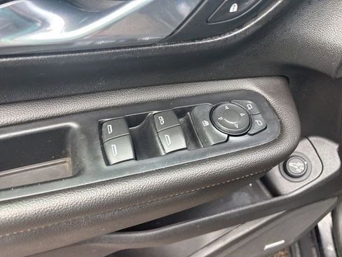 Used 2020 GMC Terrain SLT w/ Preferred Package image 14