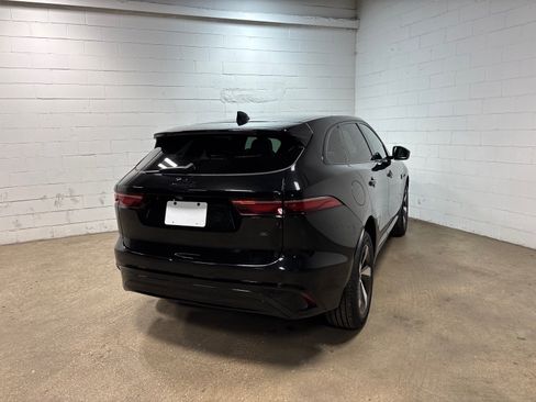 Used 2026 Jaguar F-PACE R-Dynamic S AWD/4WD image 7