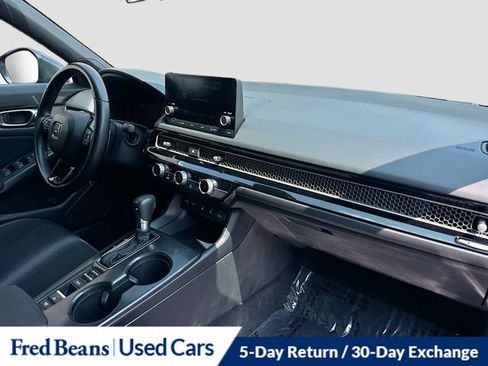 Used 2025 Honda Civic Sport image 32