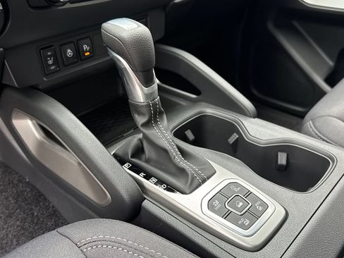 New 2026 Nissan Frontier SV w/ All-Weather Content Package AWD/4WD image 24