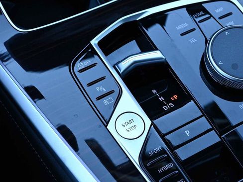 New 2026 BMW X5 xDrive50e w/ Premium Package image 14