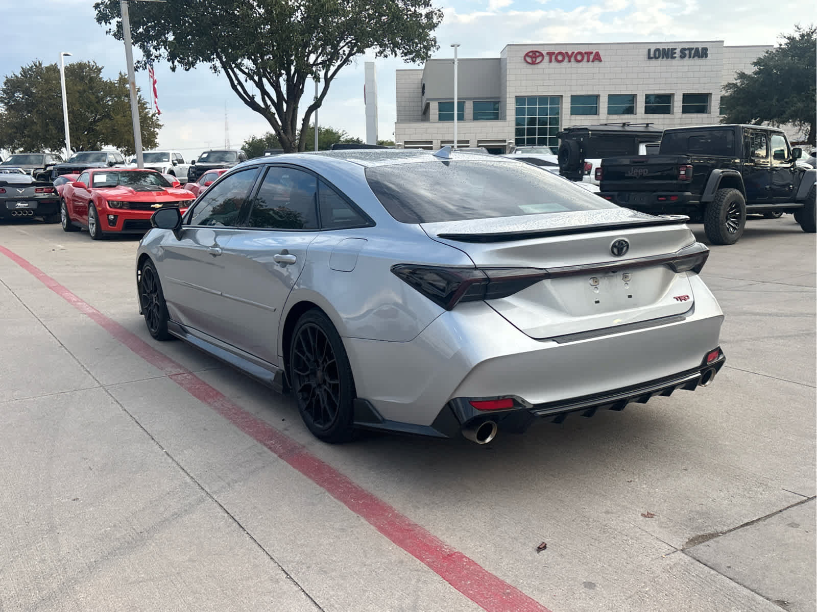 Used 2020 Toyota Avalon TRD FWD image 4