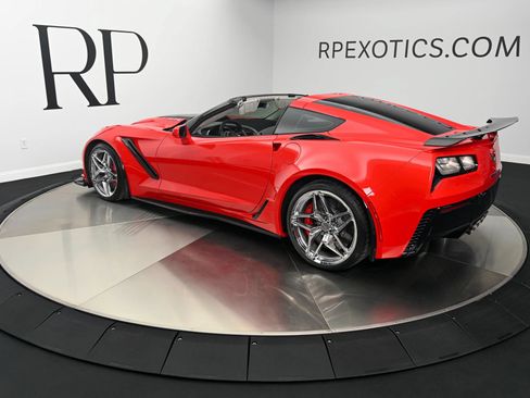 Used 2019 Chevrolet Corvette ZR1 RWD image 7