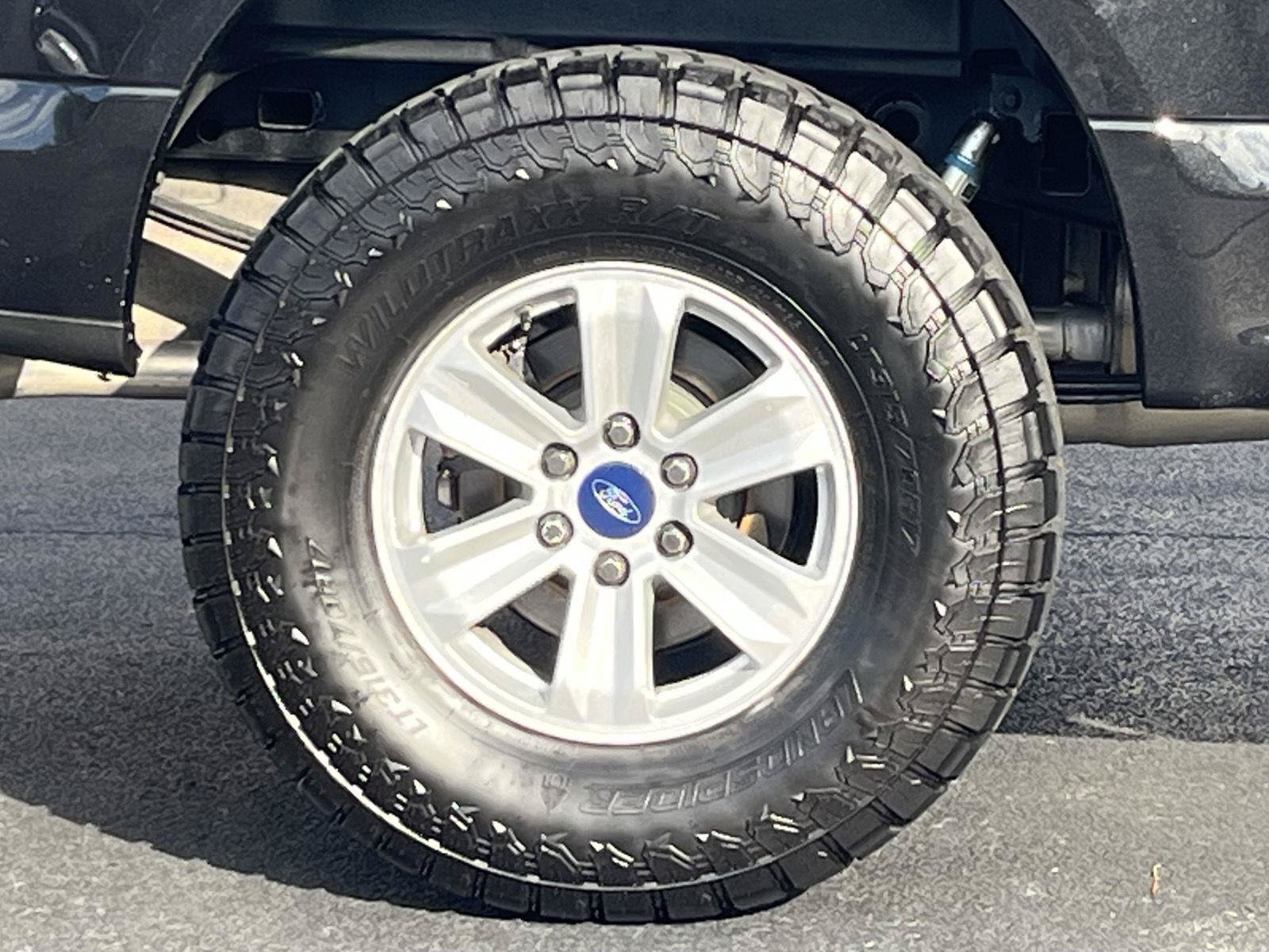 Used 2015 Ford F150 XL w/ Equipment Group 101A Mid AWD/4WD image 26