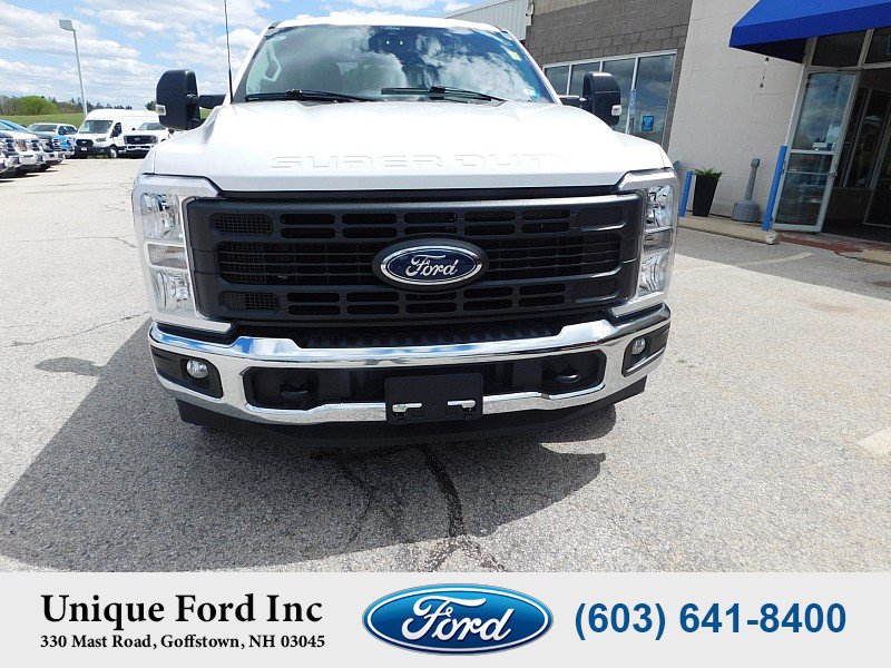 Used 2024 Ford F350 XL w/ XL Chrome Package RWD image 3