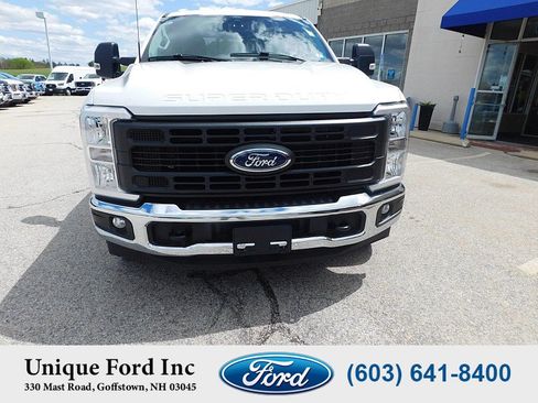 Used 2024 Ford F350 XL w/ XL Chrome Package RWD image 3