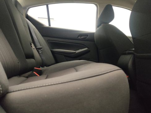 Used 2025 Nissan Altima 2.5 SV FWD image 19