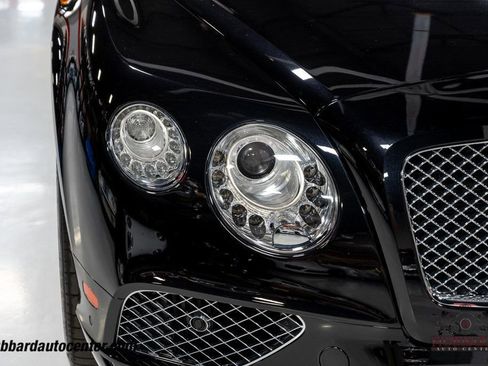 Used 2018 Bentley Continental GT image 15