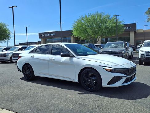Certified 2026 Hyundai Elantra SEL Sport FWD image 8