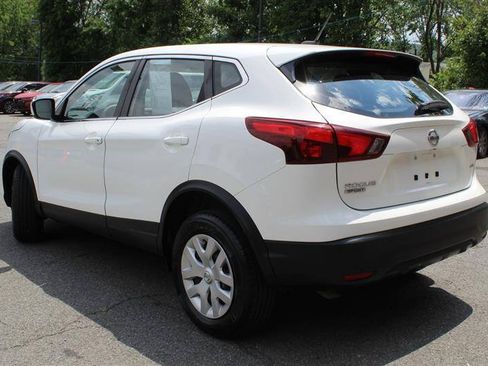 Used 2018 Nissan Rogue Sport S AWD/4WD image 3