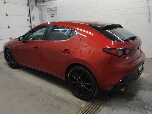 Used 2024 MAZDA MAZDA3 s FWD image 3