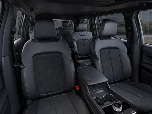 New 2025 Jeep Grand Cherokee L Altitude AWD/4WD image 16