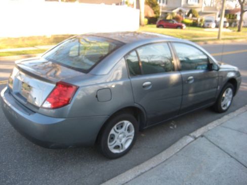 Used 2005 Saturn ION Level 2 w/ Power Pkg FWD image 5