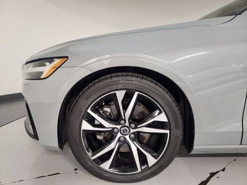 Certified 2025 Volvo S60 B5 Core FWD image 11