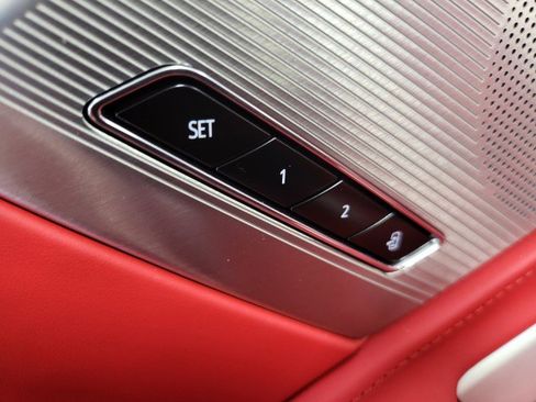 Used 2024 Chevrolet Corvette Stingray Premium Conv w/ Z51 Performance Package image 14