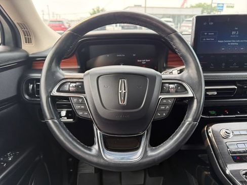 Used 2023 Lincoln Nautilus Reserve AWD/4WD image 18