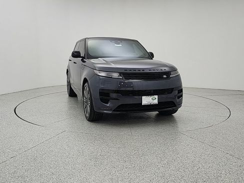 Used 2026 Land Rover Range Rover Sport Dynamic SE AWD/4WD image 2