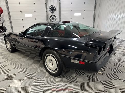 Used 1987 Chevrolet Corvette Coupe RWD image 10