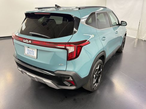 Used 2025 Kia Seltos EX w/ EX Sunroof Package AWD/4WD image 9