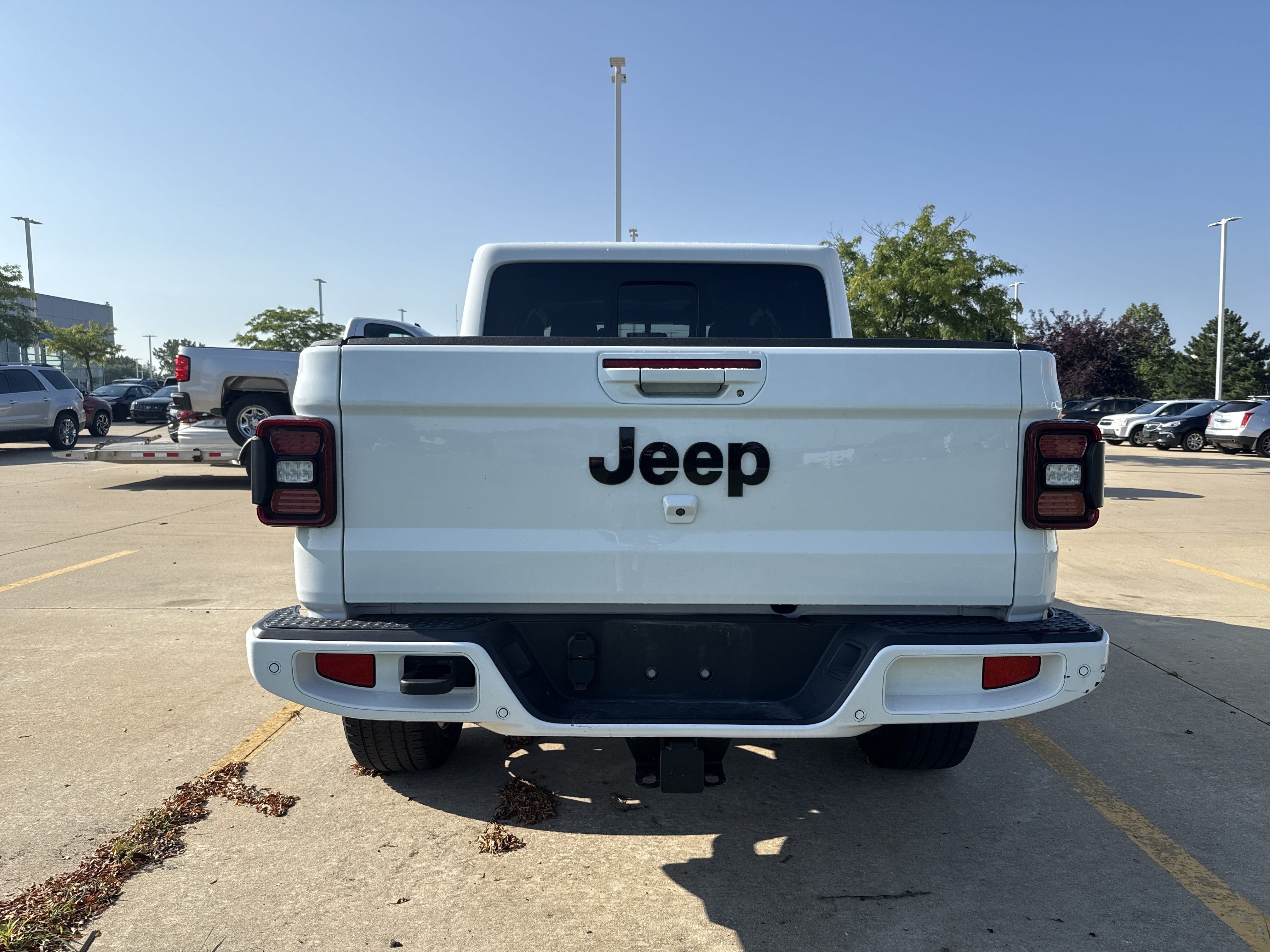 Used 2021 Jeep Gladiator Overland AWD/4WD image 9