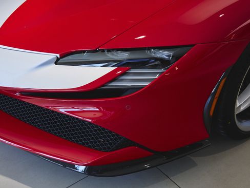 Used 2021 Ferrari SF90 Stradale image 54