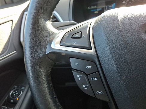 Used 2022 Ford Edge SEL w/ Convenience Package image 21