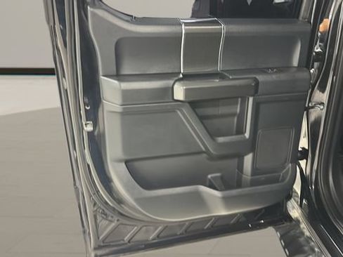 Used 2019 Ford F150 XLT w/ Equipment Group 302A Luxury AWD/4WD image 28