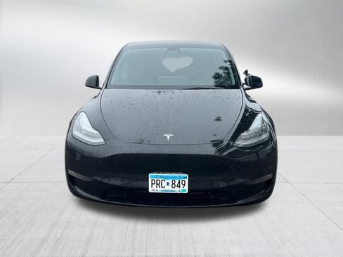 Used 2021 Tesla Model Y Long Range image 3