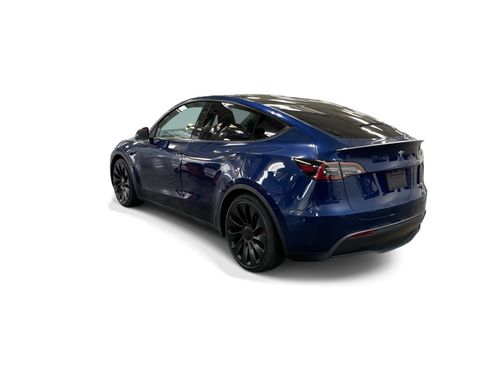 Certified 2023 Tesla Model Y Performance AWD/4WD image 4