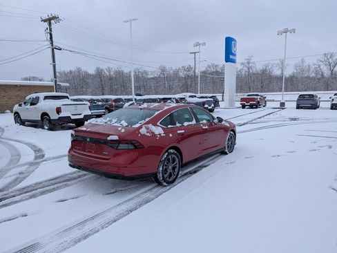 New 2025 Honda Accord EX-L image 3