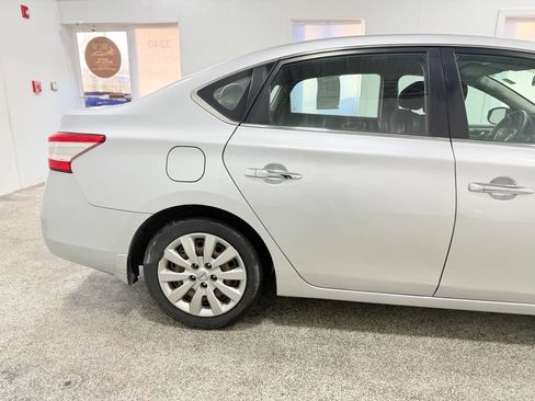 Used 2013 Nissan Sentra SV image 9