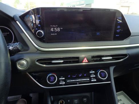 Used 2023 Hyundai Sonata SEL w/ Convenience Package FWD image 30