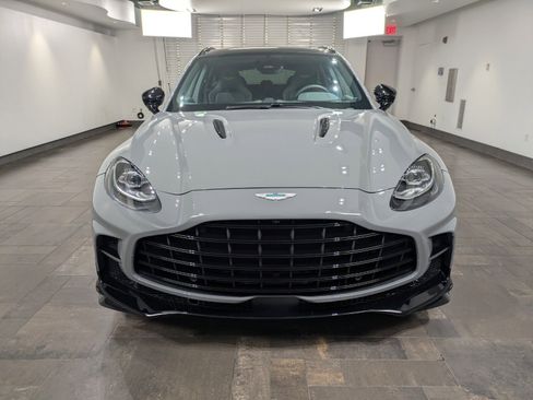 Used 2025 Aston Martin DBX 707 image 7