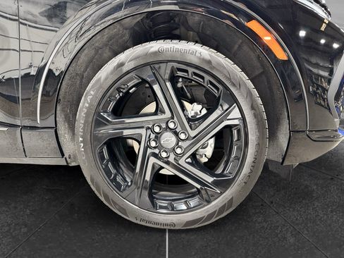 Used 2024 Chevrolet Equinox EV RS FWD image 35