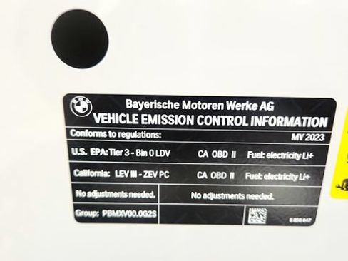 Used 2023 BMW i4 eDrive35 w/ Premium Package RWD image 76