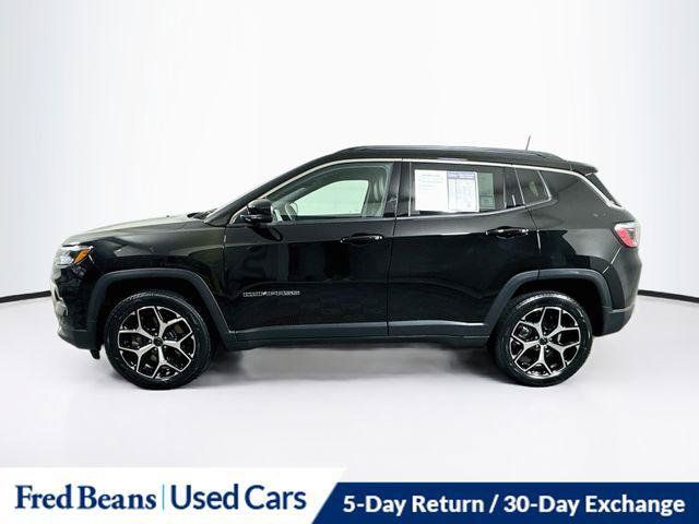 Certified 2025 Jeep Compass Limited AWD/4WD image 5