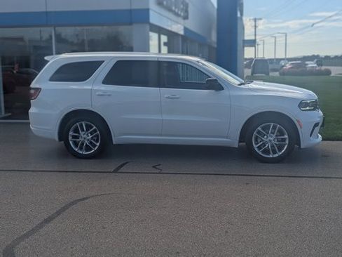 Used 2023 Dodge Durango GT image 3
